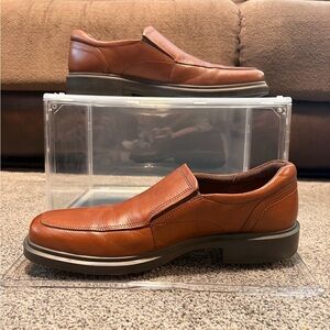 Ecco Men's Tan Leather Slip-On Loafers